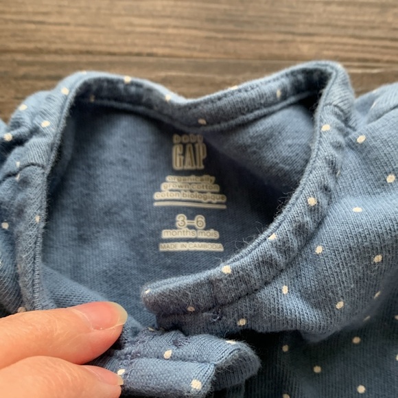 Baby Girl Gap Onesie Size 3-6 Month Blue - Picture 2 of 3